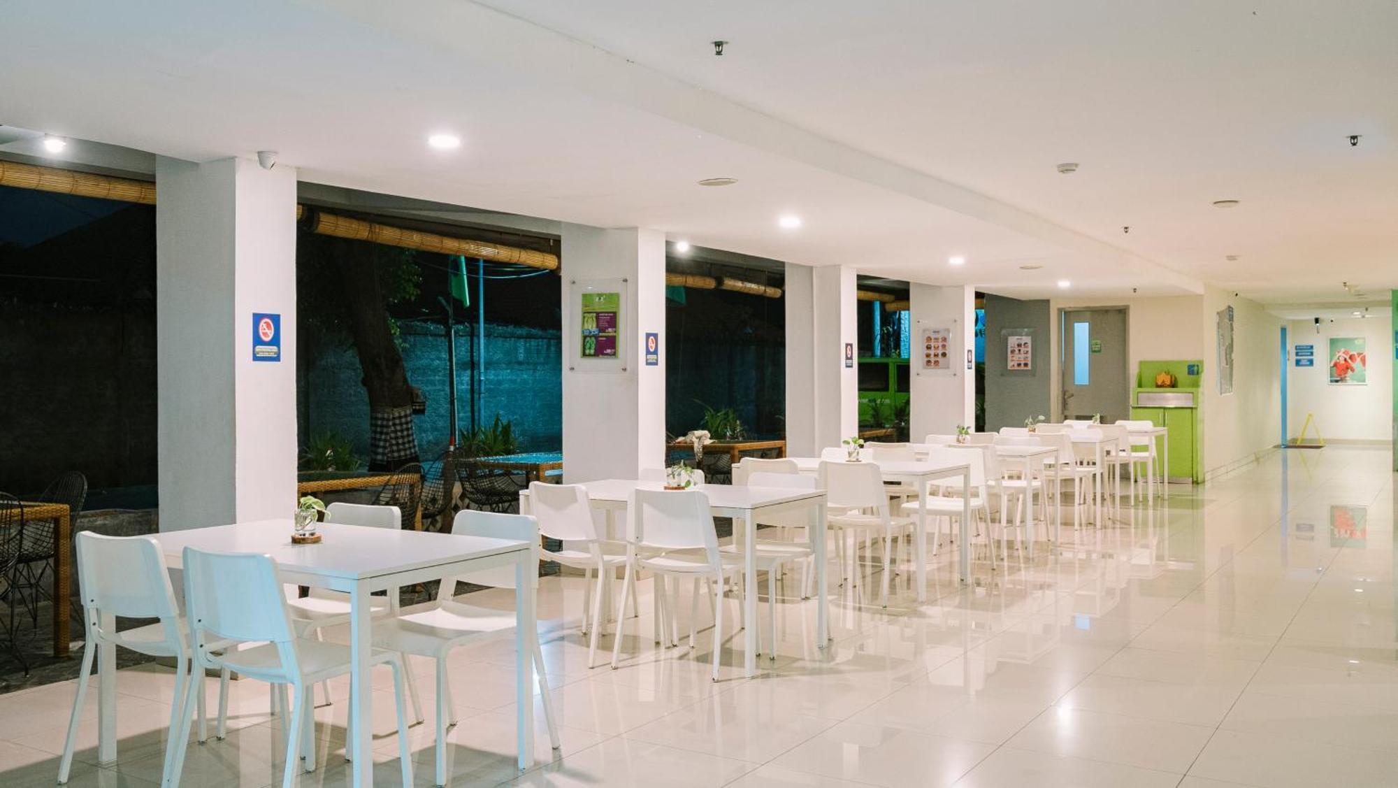 Pop! Hotel Kuta Beach Eksteriør billede